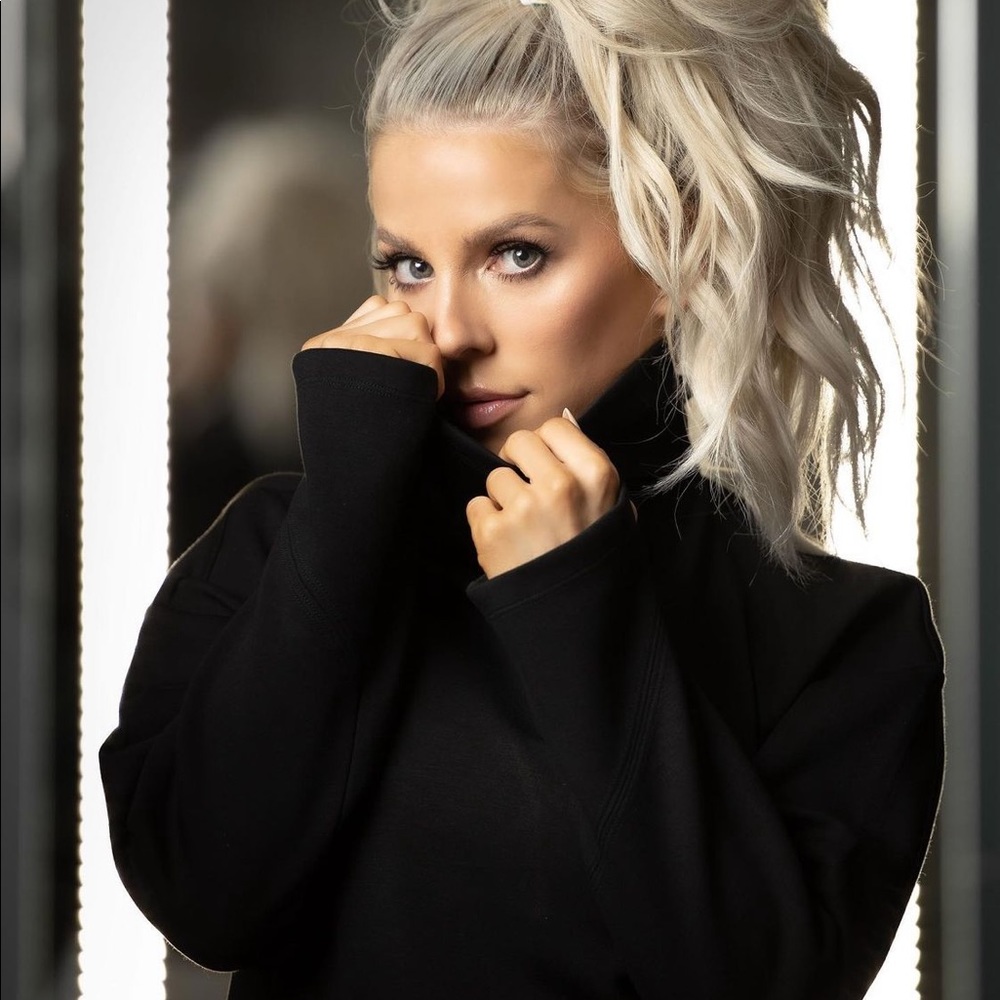 BuffBunny Black Ice Hibernation Hood XS
